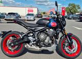 Triumph Trident 660 Triple Tribute Edition - Triumph Trident 660 Triple Tribute