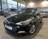 Hyundai i20 1.2 YES! Plus Navi-Kamera-P.dach-2.Hand - Hyundai i20: Schiebedach