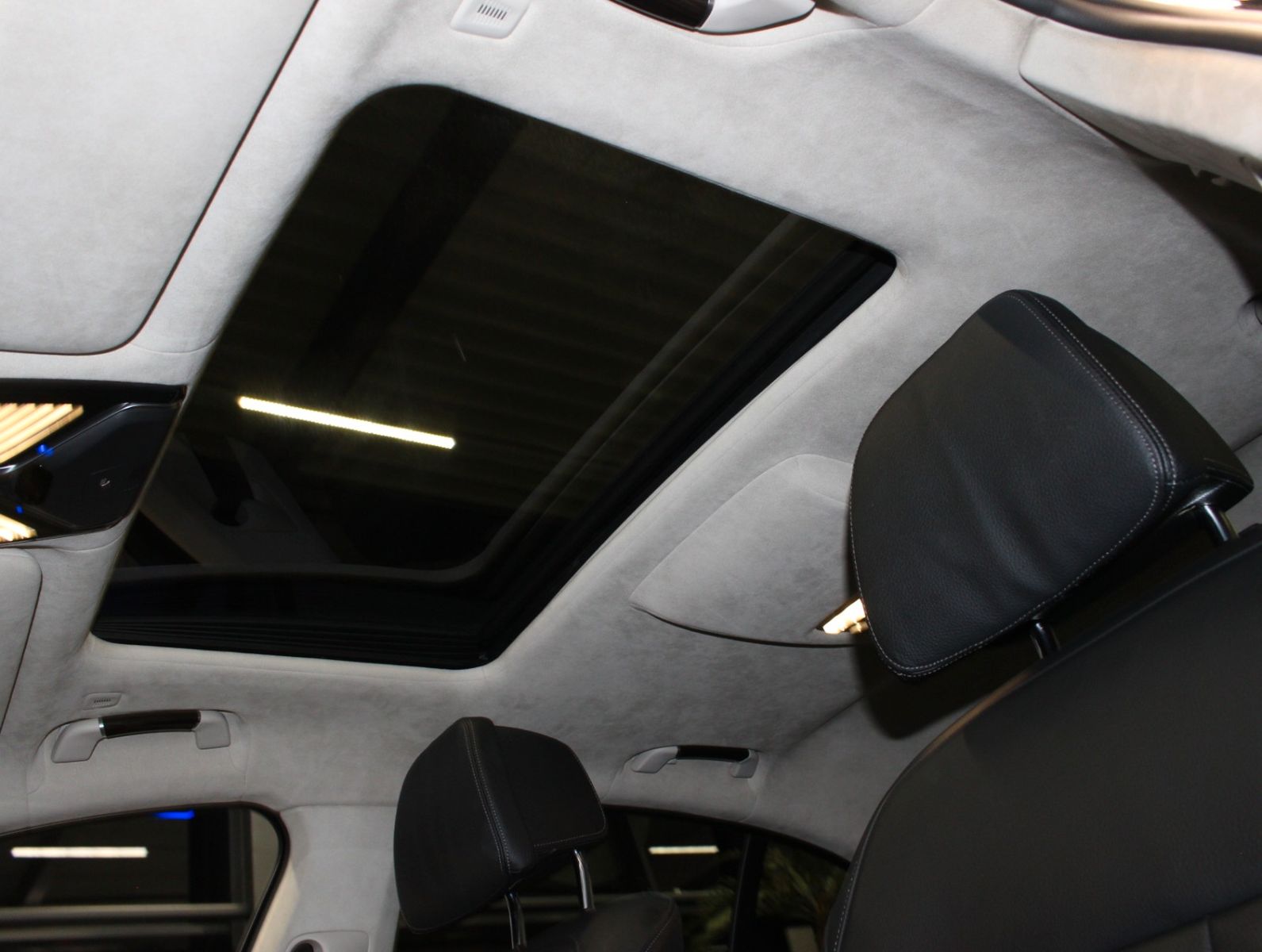 Fahrzeugabbildung BMW 730d*M-Sport Paket*Hud*Standh.GSD.Massagesitze