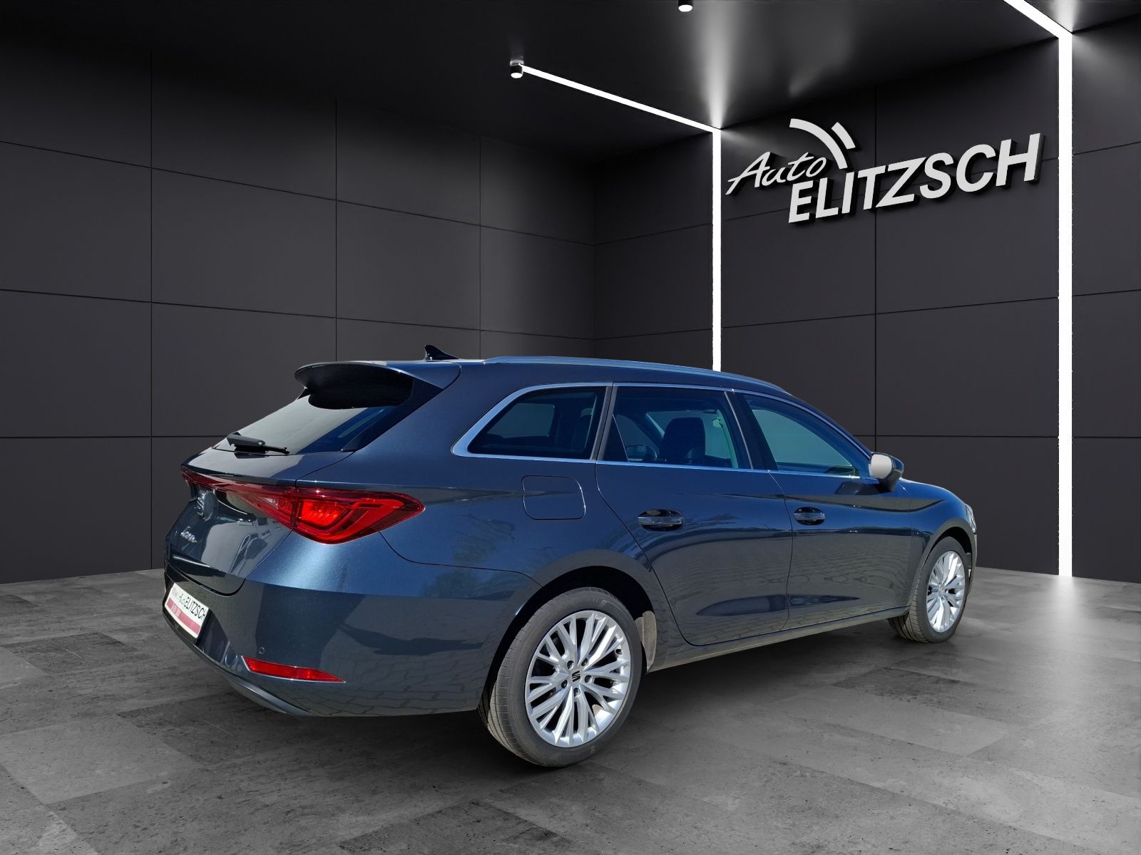 Fahrzeugabbildung SEAT Leon ST TSI Xcellence LED Navi ACC VC PDC SHZ LM