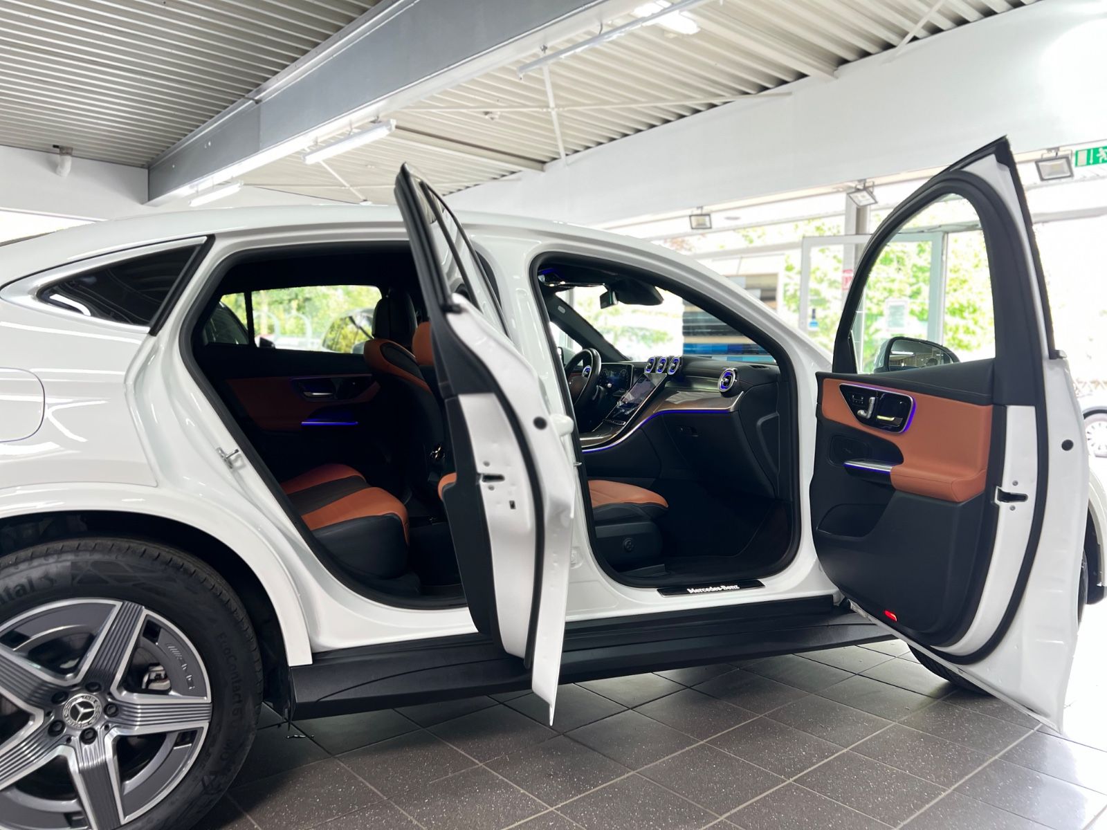 Mercedes-Benz GLC 300de 4M Coupe AMG Line AHK MEM DIS 360° foto 5