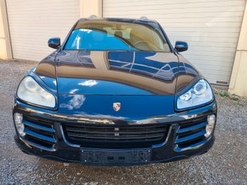 Porsche Cayenne - 3