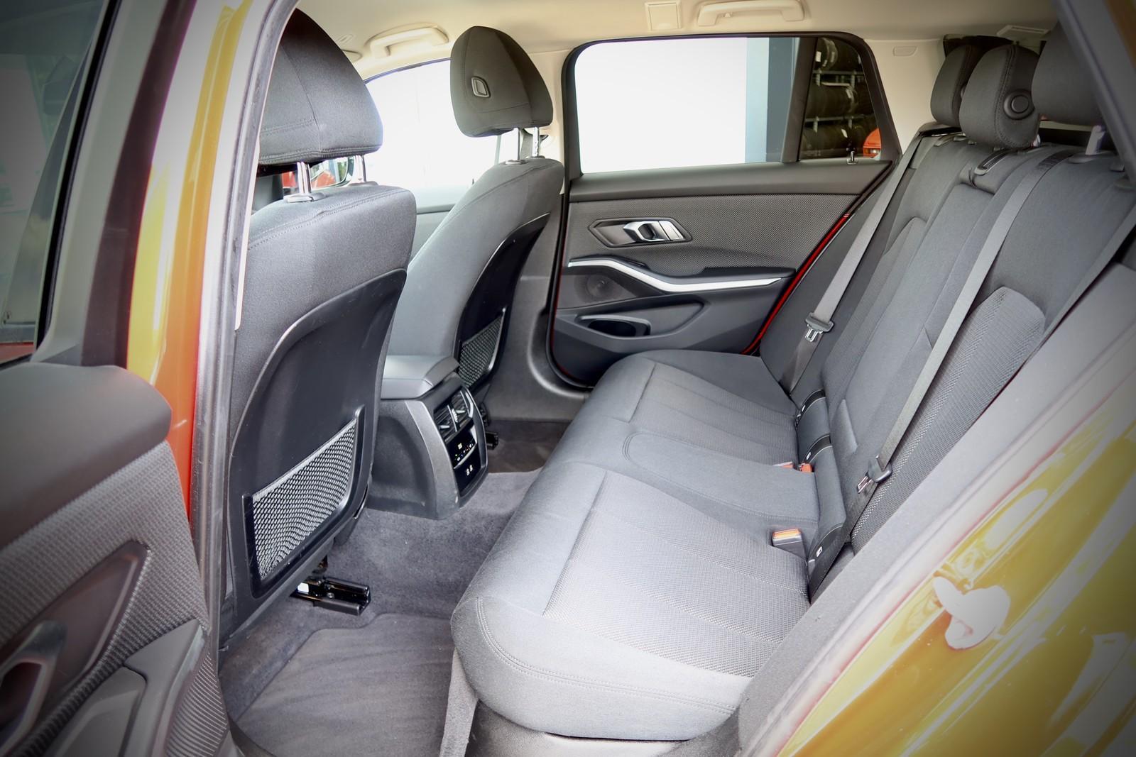 BMW 318d Touring Aut | Standheizung | Kamera | 1.Han