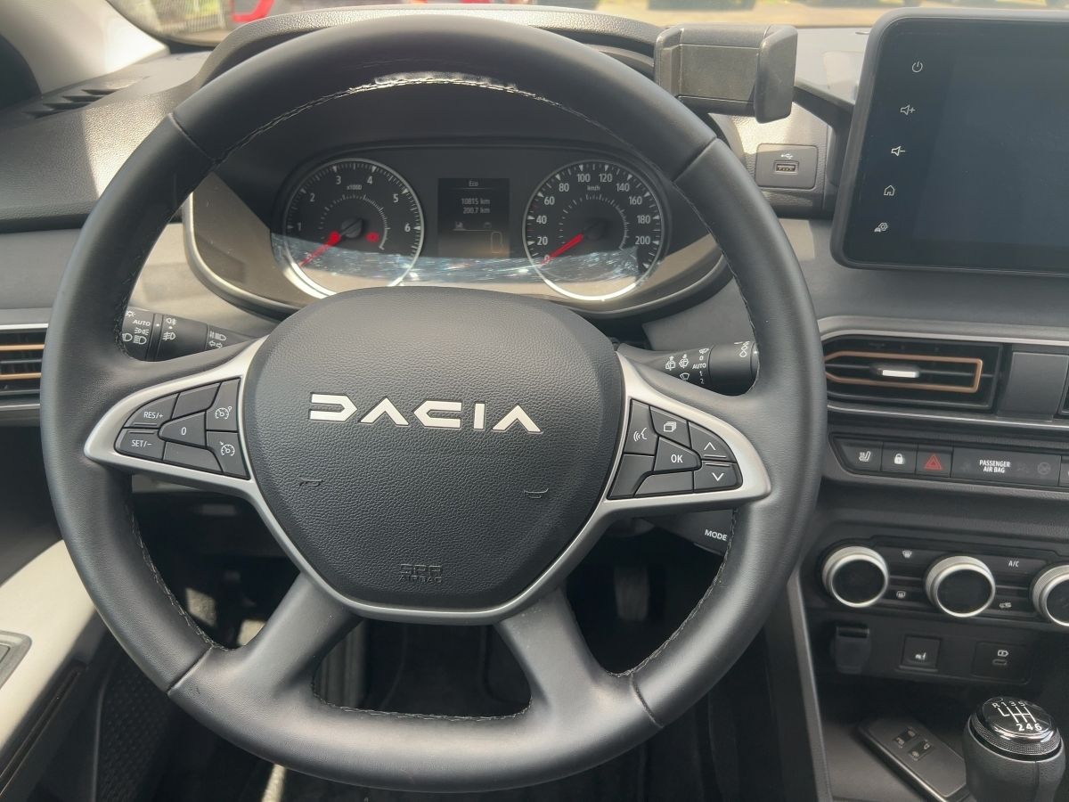 Fahrzeugabbildung Dacia Jogger Extreme+ TCe 110 7-Sitzer
