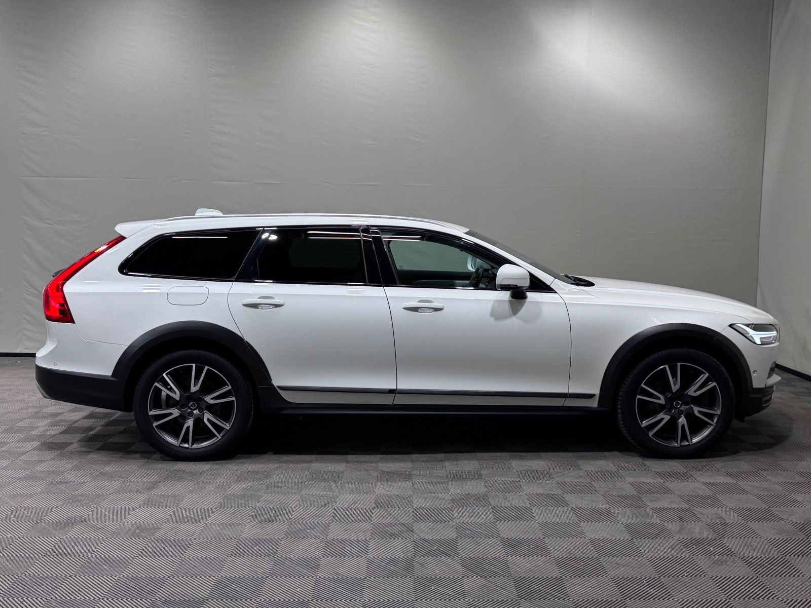 Volvo V90 Cross Country Pro D5 AWD | AHK LED NAVI 360° foto 17