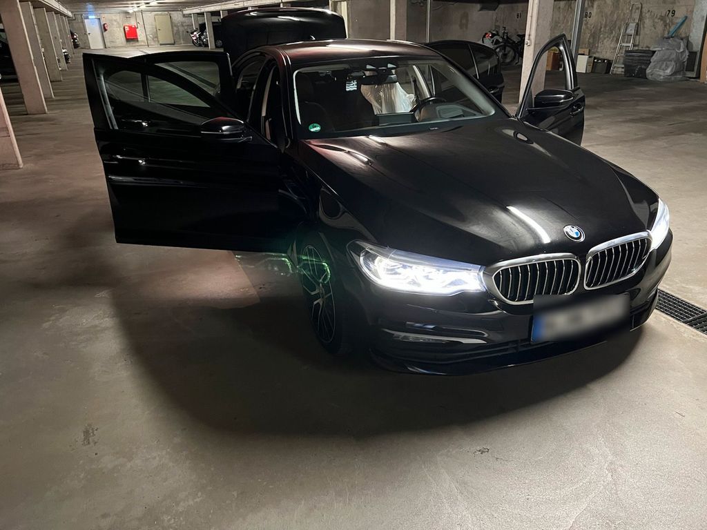 Image of BMW 530