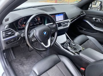 BMW 320 - 11