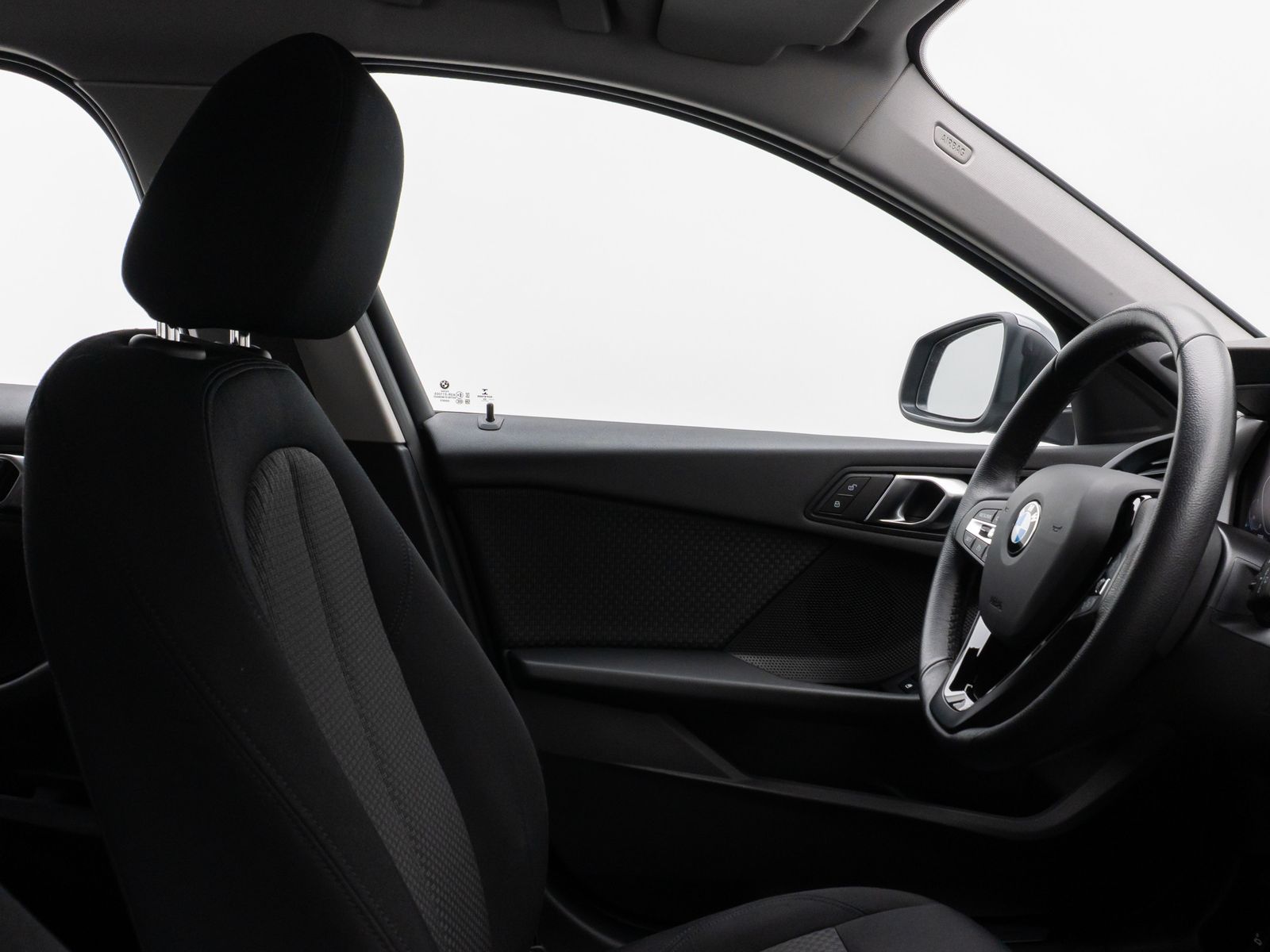 Fahrzeugabbildung BMW 118i DAB CockPitPro PDC LED Geschwindigkeitsreg