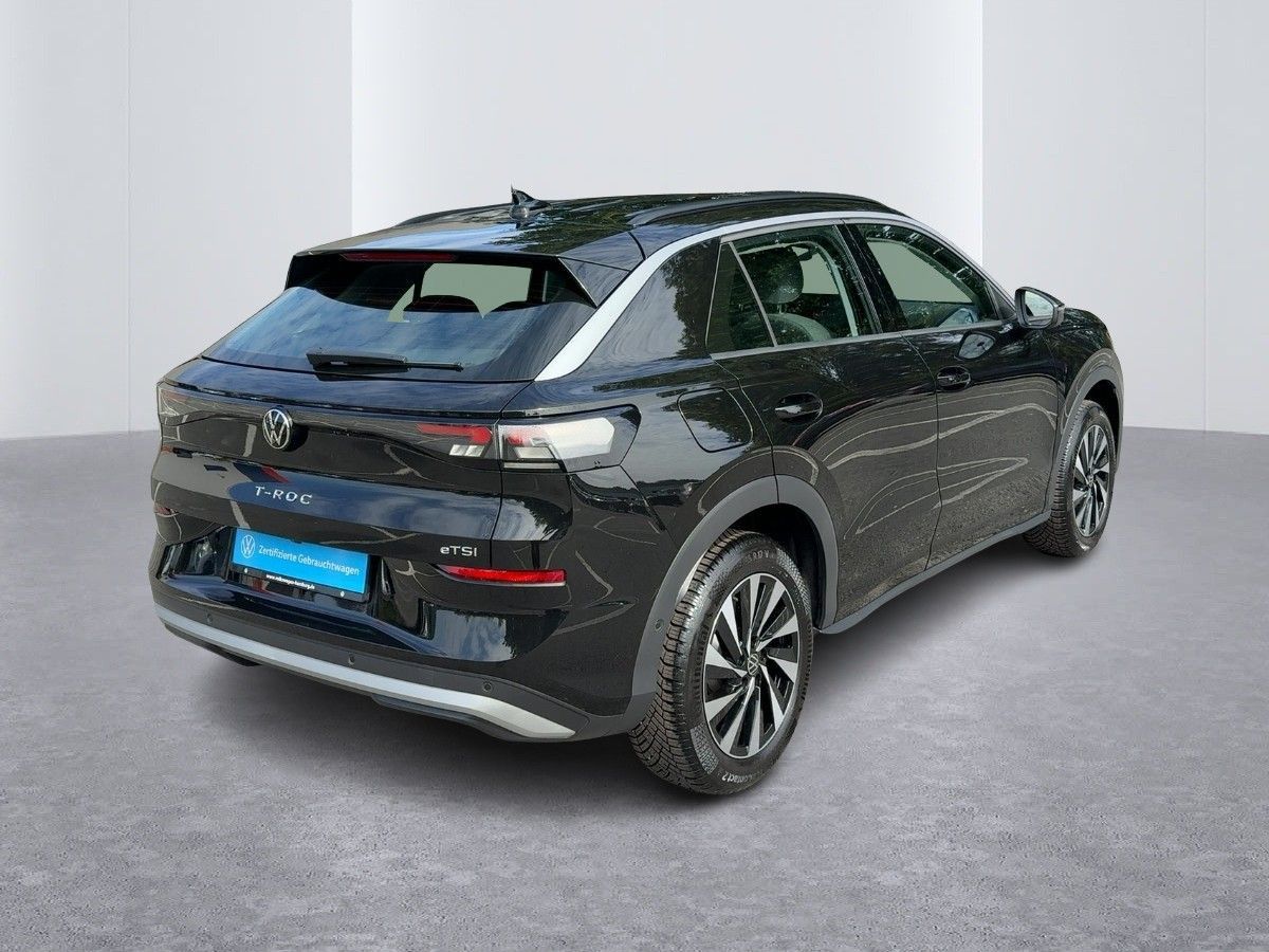 Volkswagen T-Roc 1.5 eTSI DSG Life Ganzjahresreifen Parklen foto 5