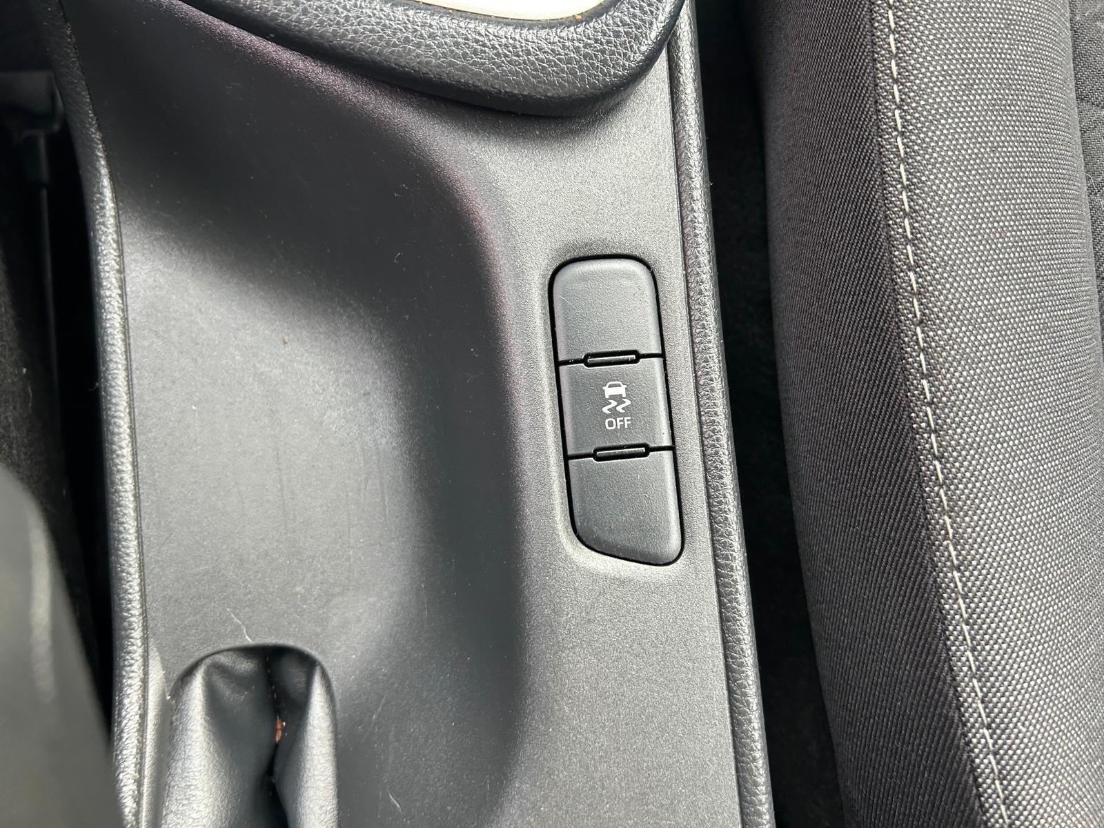 Toyota Yaris Comfort/KLIMA/KAM/APPLE CP/ACC/TÜV NEU/