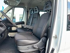 Fahrzeugabbildung Citroën Jumper 2.2 HDI,9-Sitzer,Klima vorne+hinten,AHK