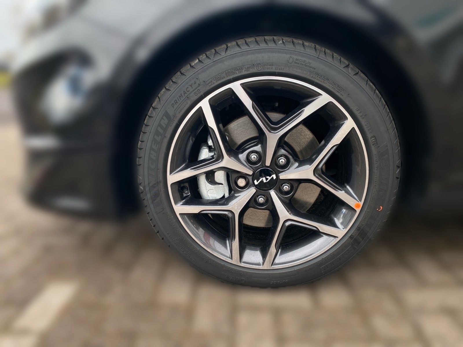 Fahrzeugabbildung Kia CEED_SW 1.0T 100 ULTIMATE STY JBL