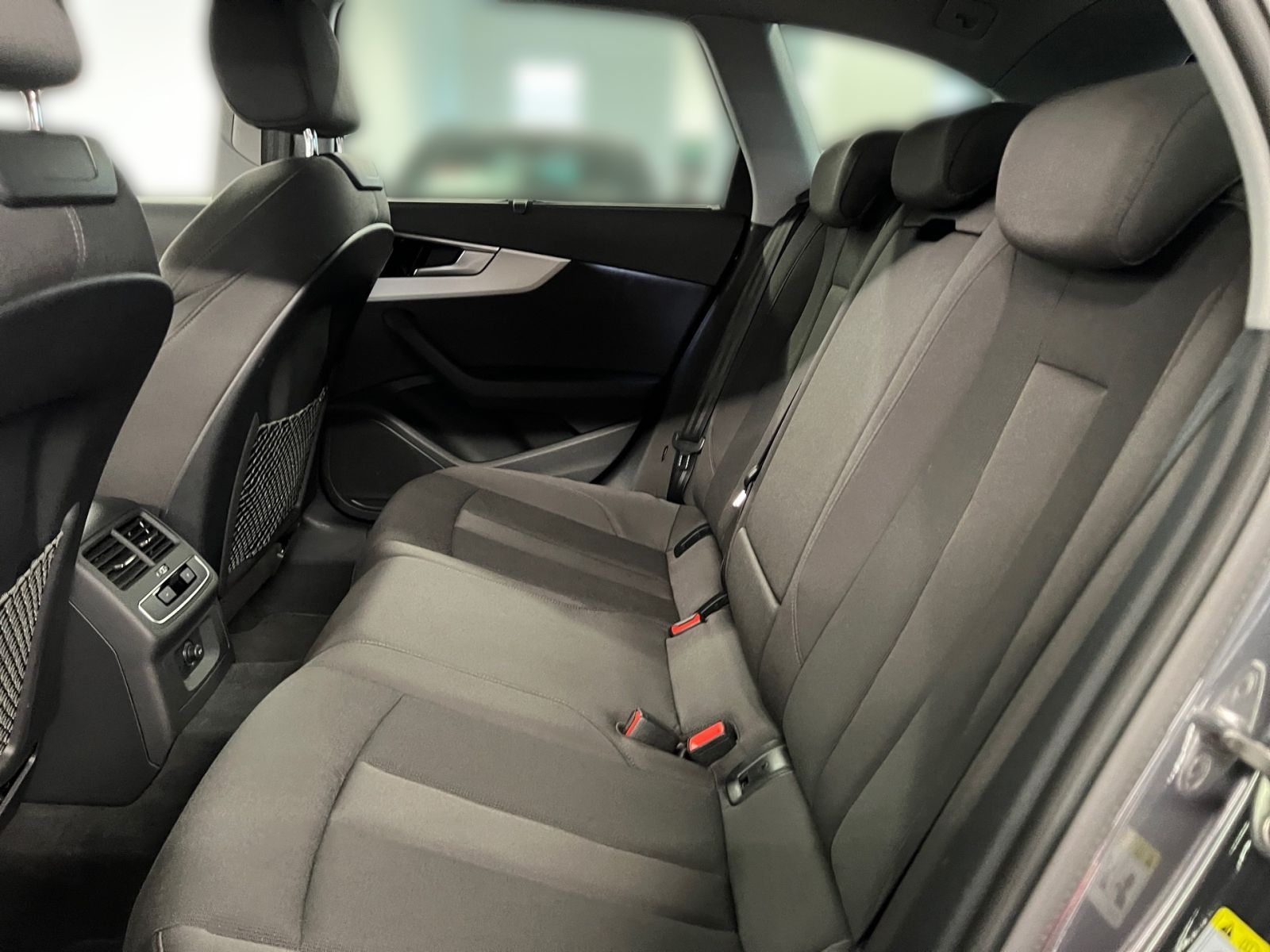 Audi A4 - Bild 11