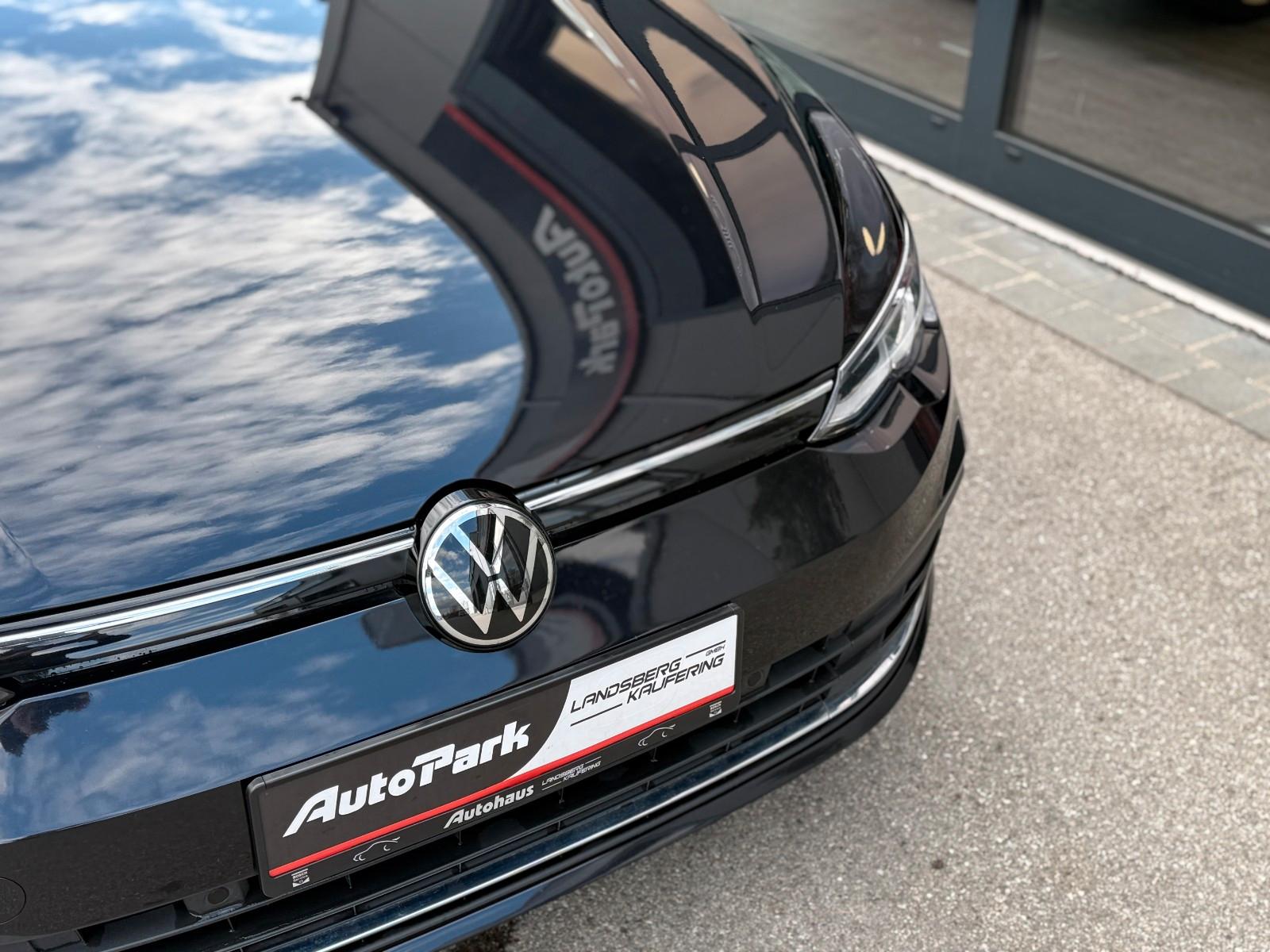 Volkswagen GOLF VIII VARIANT MOVE eTSI DSG LED NAVI SZ&LR-H