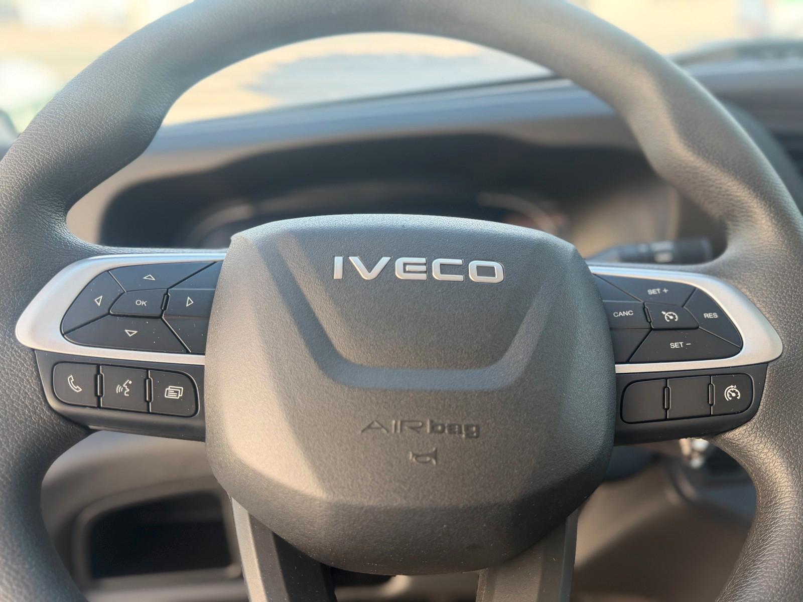 Iveco Daily 35S18V L3H2 3.0 L Hi-Matic AHK Navi Kamera