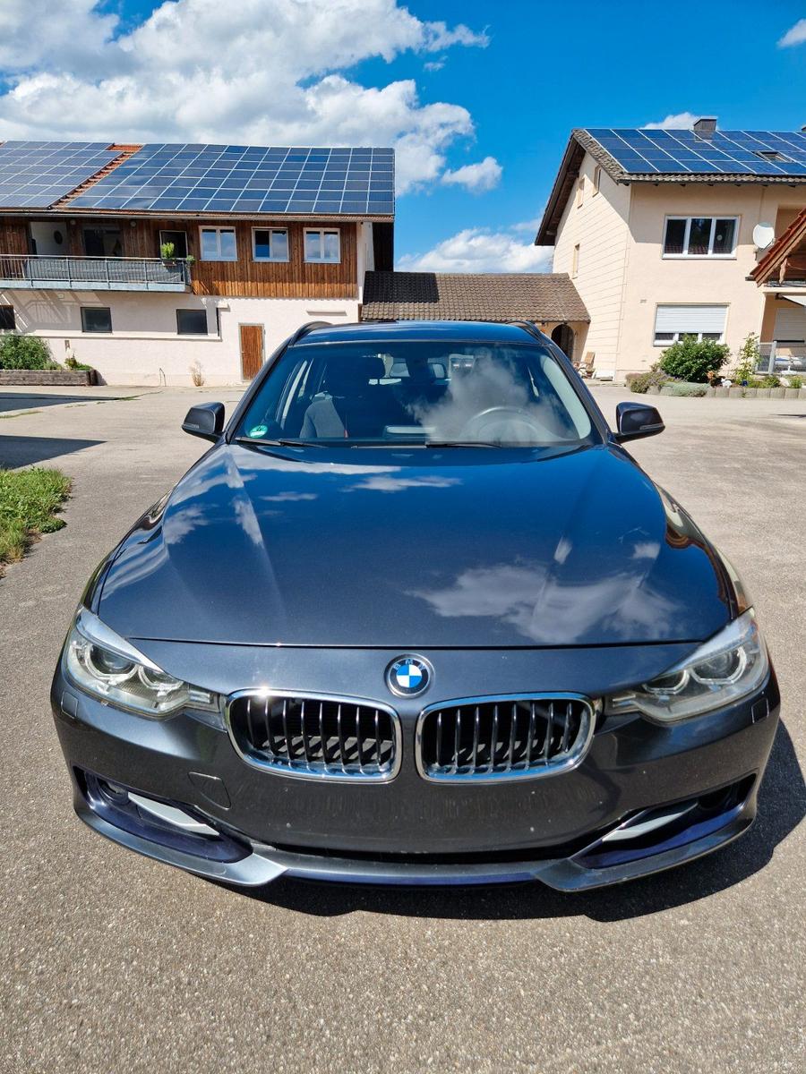 BMW 320 2012 — interior