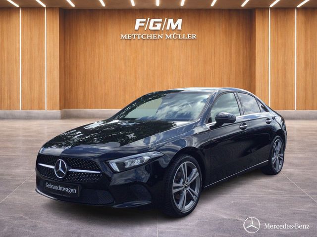 MERCEDES-BENZ A 180 Limo Style/Navi/KeyG/LED/PTS/Rückfahrkamer