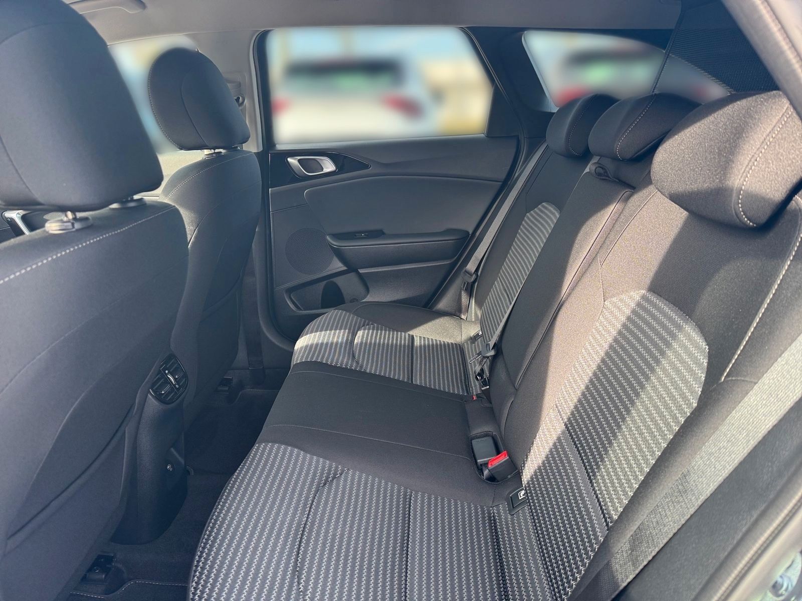 Fahrzeugabbildung Kia CEED_SW 1.0T 100 Ultimate DES JBL