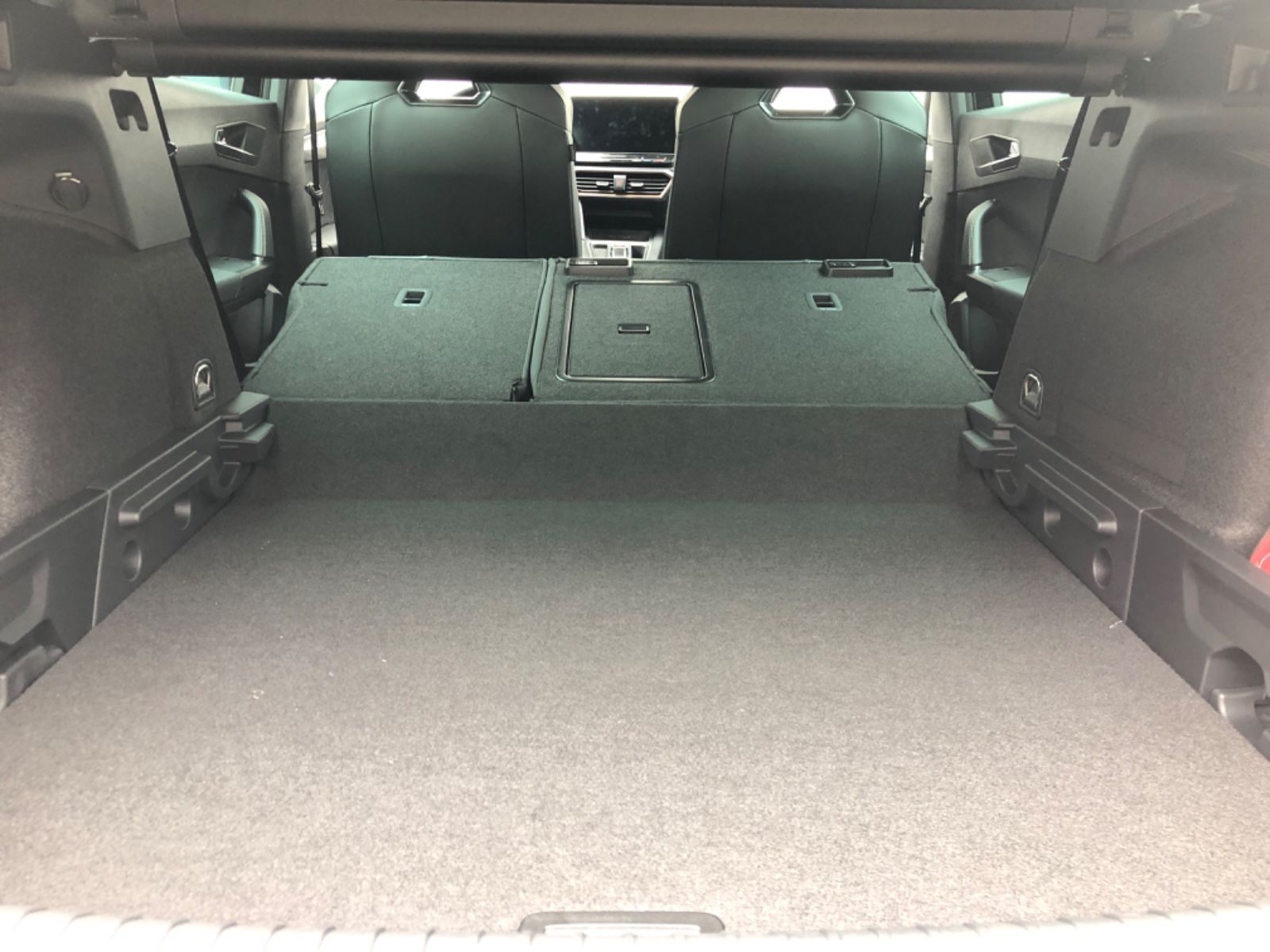 Fahrzeugabbildung CUPRA Leon Sportstourer 1.5 eTSI ACT DSG*Full-Link*SHZ