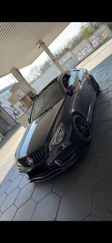 MERCEDES-BENZ E 200 Sport Edition Autom. Sport Edition