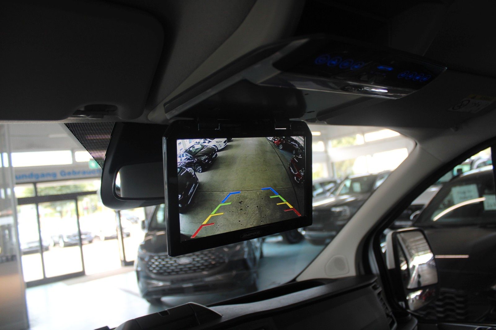 Fahrzeugabbildung Ford Transit Tourneo Custom TREND L2 MHEV 5-Sitze AHK