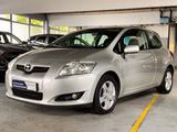 Toyota Auris Sol*Klimaauto*Elektr. Fenster*8-Fach bere* - Toyota Auris Sol mit Benzin-Antrieb