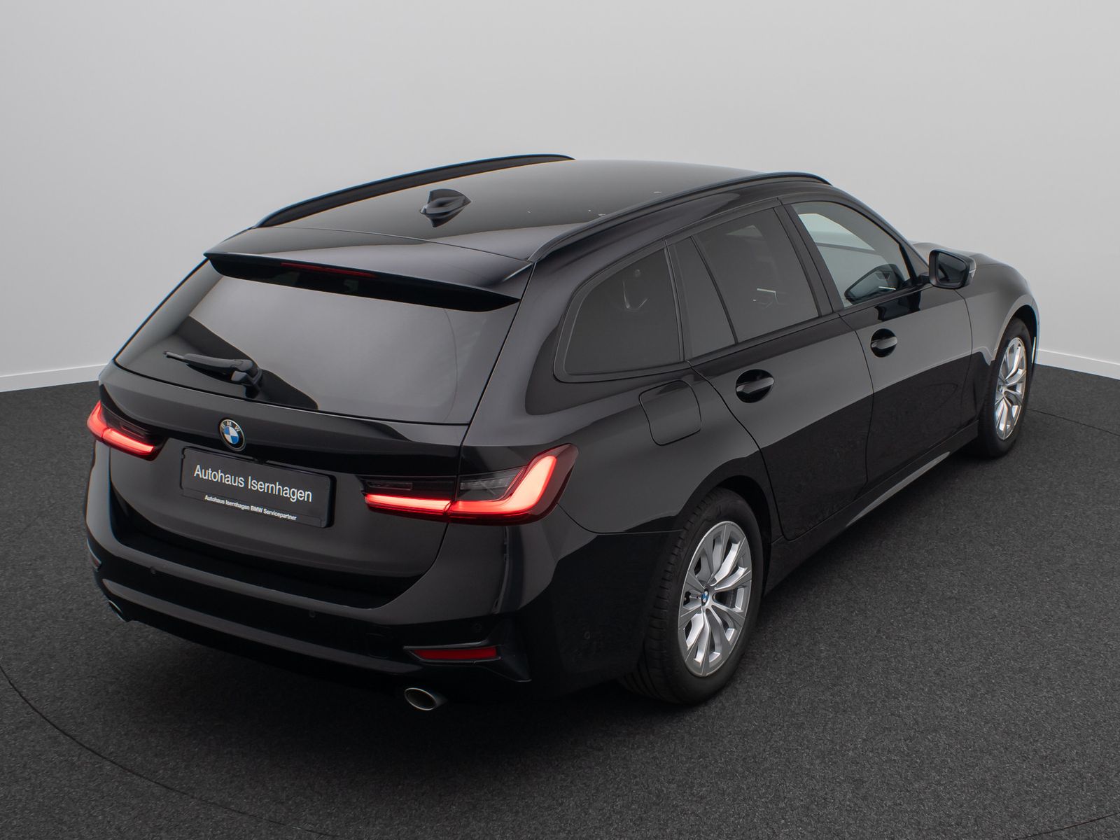 Fahrzeugabbildung BMW 318d HiFi Kamera DAB Alarm WLAN FernlichtAssist