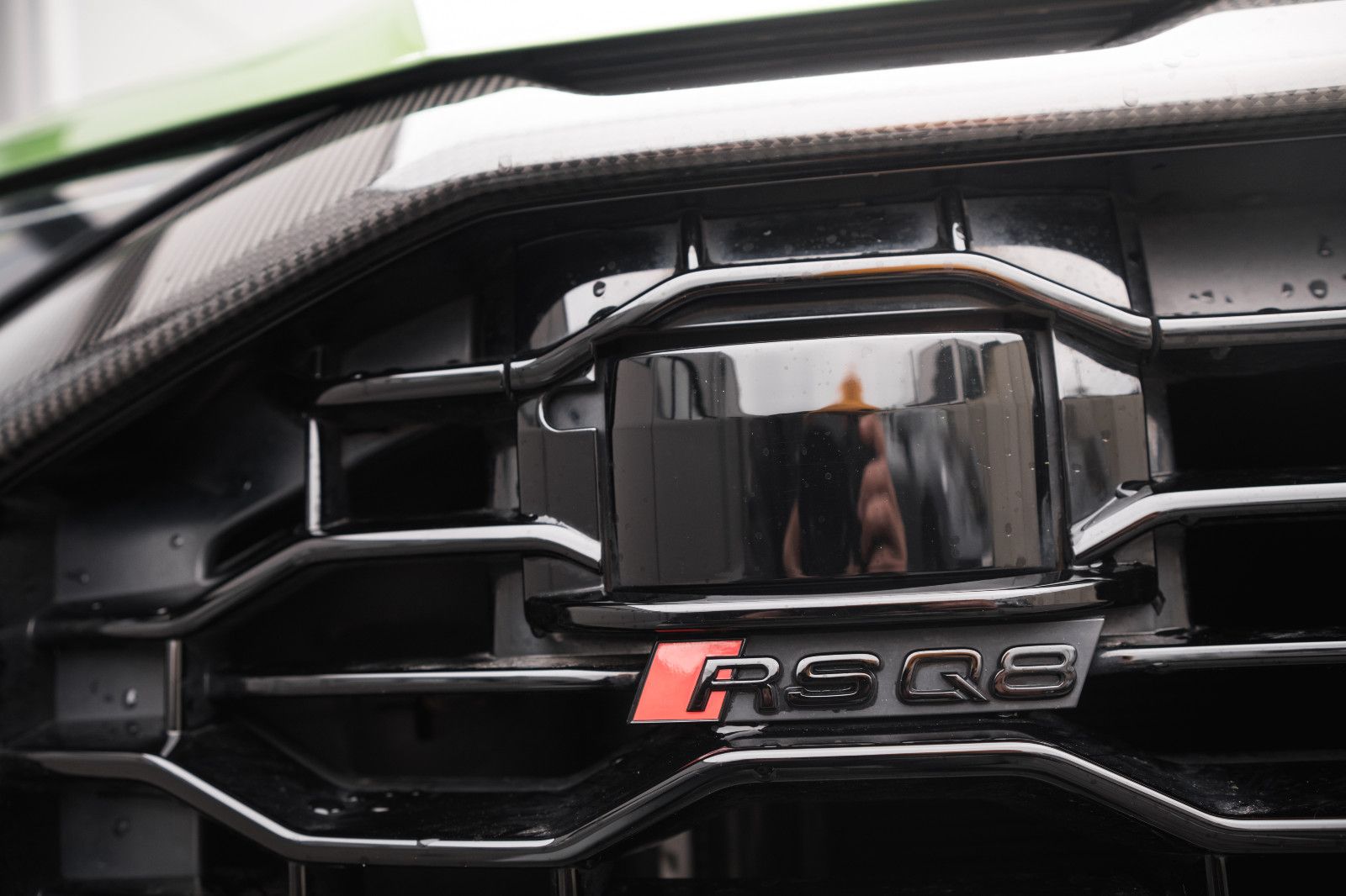 Fahrzeugabbildung Audi RSQ8  4.0 TFSI quattro-Keramik-Matrix-LED-Sitzb.
