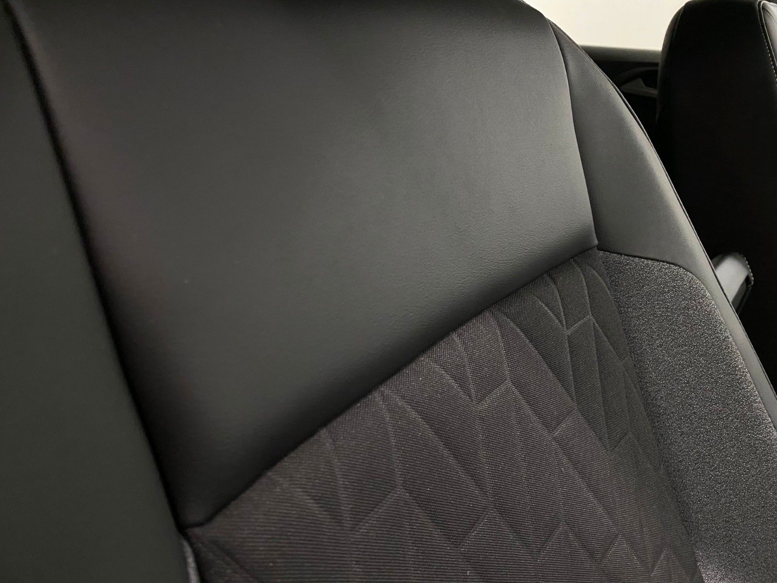 Volkswagen T-Cross - Bild 12
