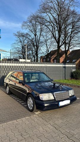 Mercedes-Benz Mercedes Benz E-Klasse W124 T-Modell Kombi...