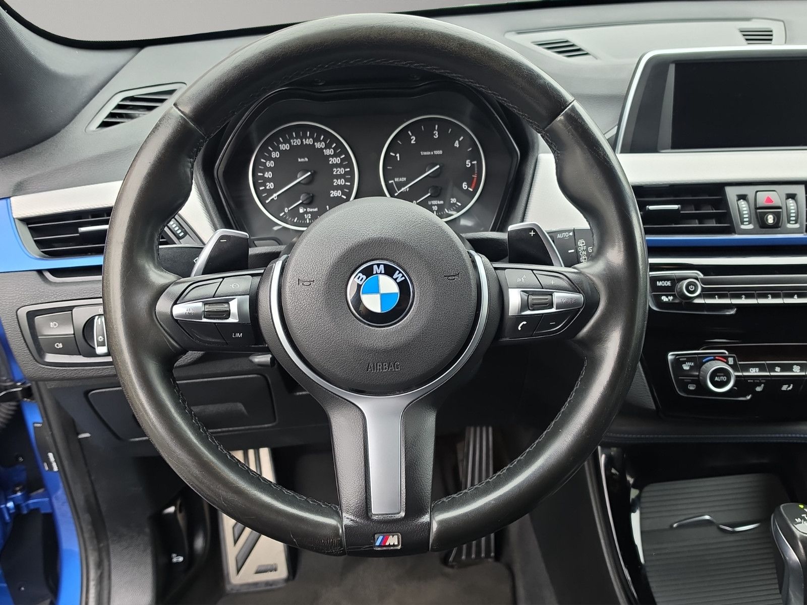 Fahrzeugabbildung BMW X1 xDrive 20 d M-Sport Automatik