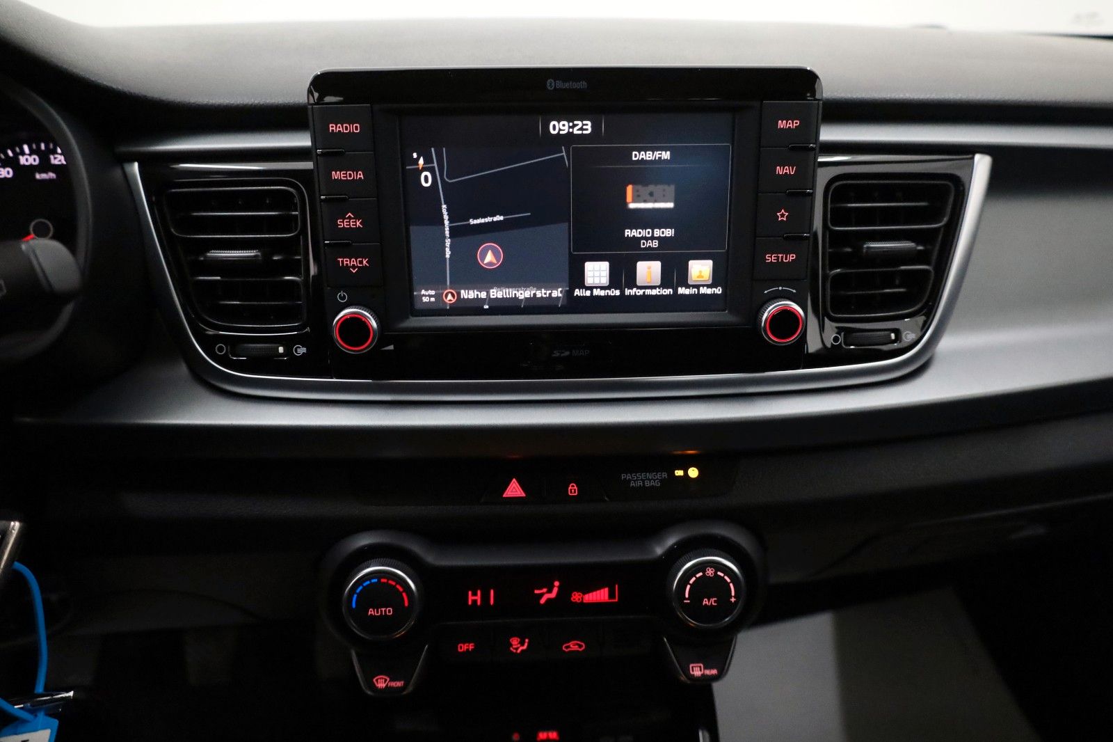 Fahrzeugabbildung Kia Rio Dream Team,Navi,Kamera,SH,8fach bereift