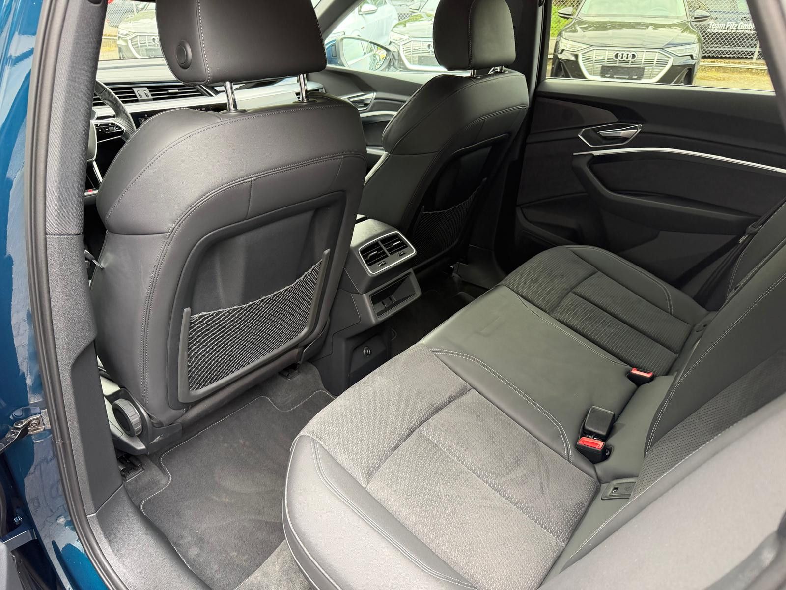 Fahrzeugabbildung Audi e-tron 50 QUATT S LINE 20"+LEDER+LUFT+ACC+KAM+