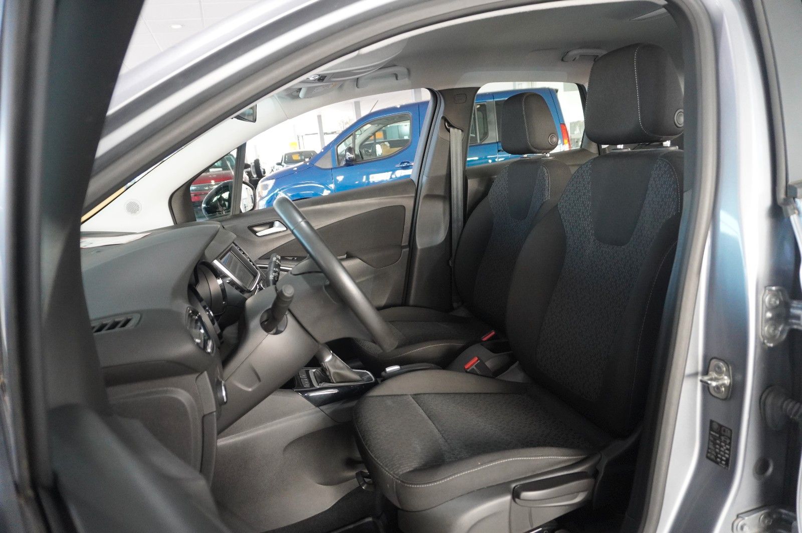 Fahrzeugabbildung Opel Crossland (X) 1.2 EDITION NAVI/LED/KAMERA/DAB+