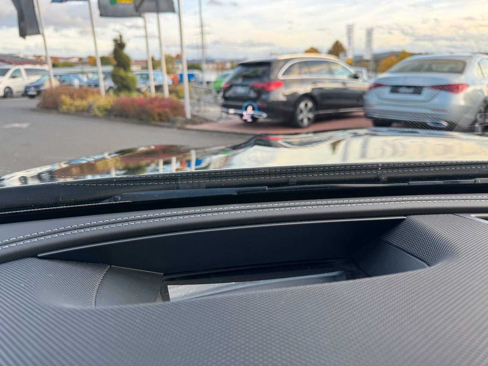 Fahrzeugabbildung Mercedes-Benz E 63 AMG S Pano+Burm+AirM+HUD+360+uvm.