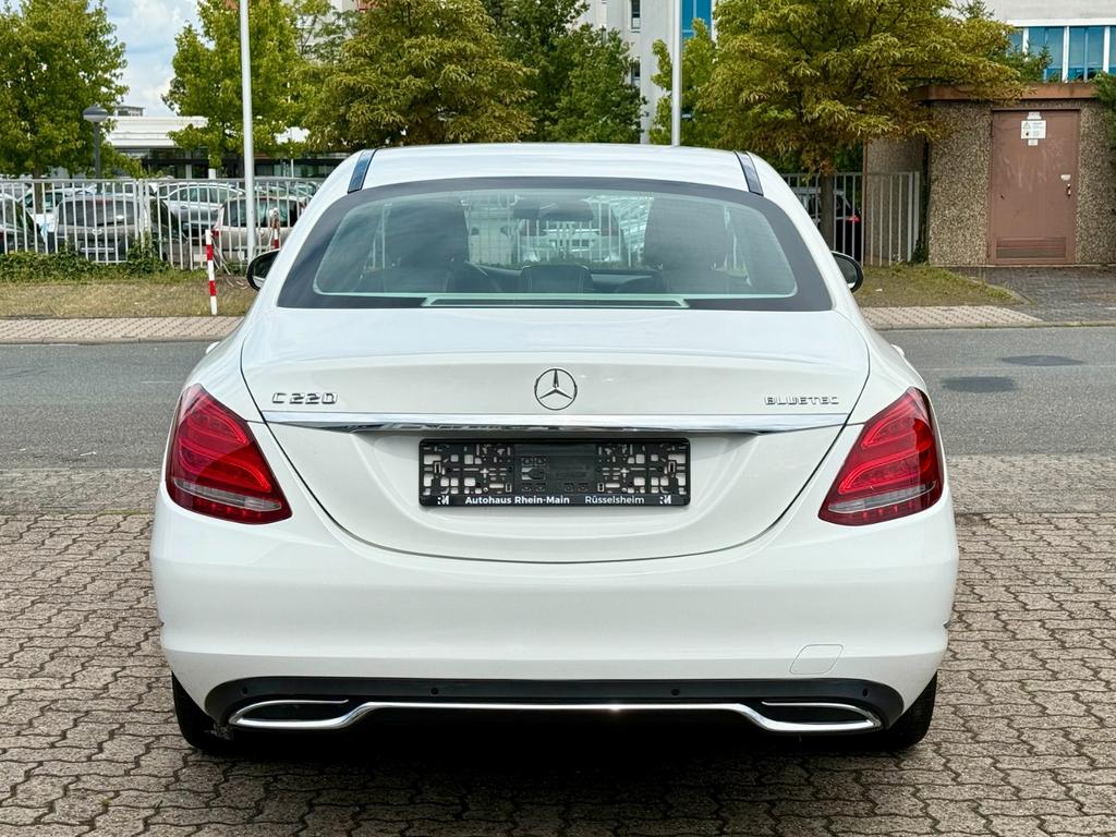 Mercedes-Benz C 220