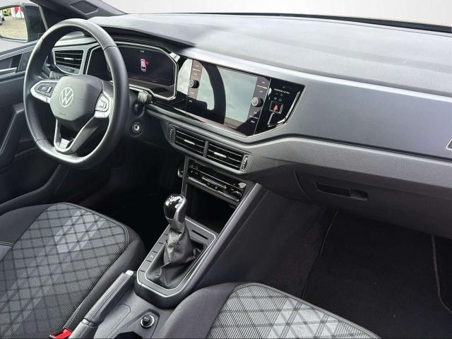 POLO 1.0 TSI R-LINE NAVI+IQ.LIGHT+SHZ+DAB