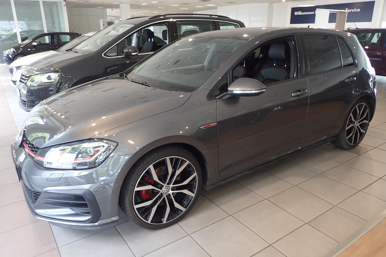 Volkswagen Golf 2.0 GTI DSG PERFORMANCE NAVI PRO LEDER ACC