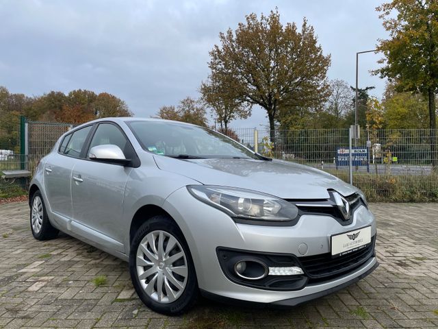 Renault Megane III Lim. Paris~NAVI~SHZ~8xBEREIFT