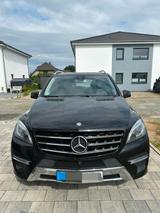 Mercedes-Benz ML 350 BlueTEC 4MATIC - - Mercedes-Benz ML 350: 4matic