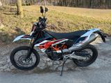KTM 690 Enduro R - KTM ENDURO 690 R