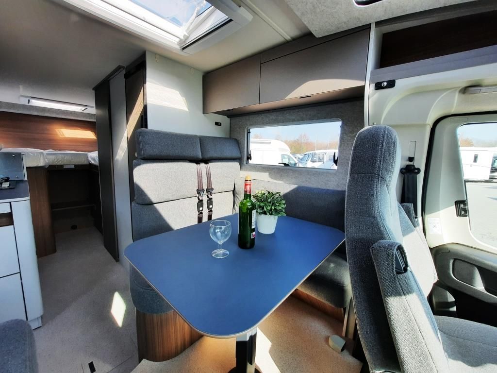 Fahrzeugabbildung LMC Cruiser 740 EL Verfüg./Sparen 6.521,- €