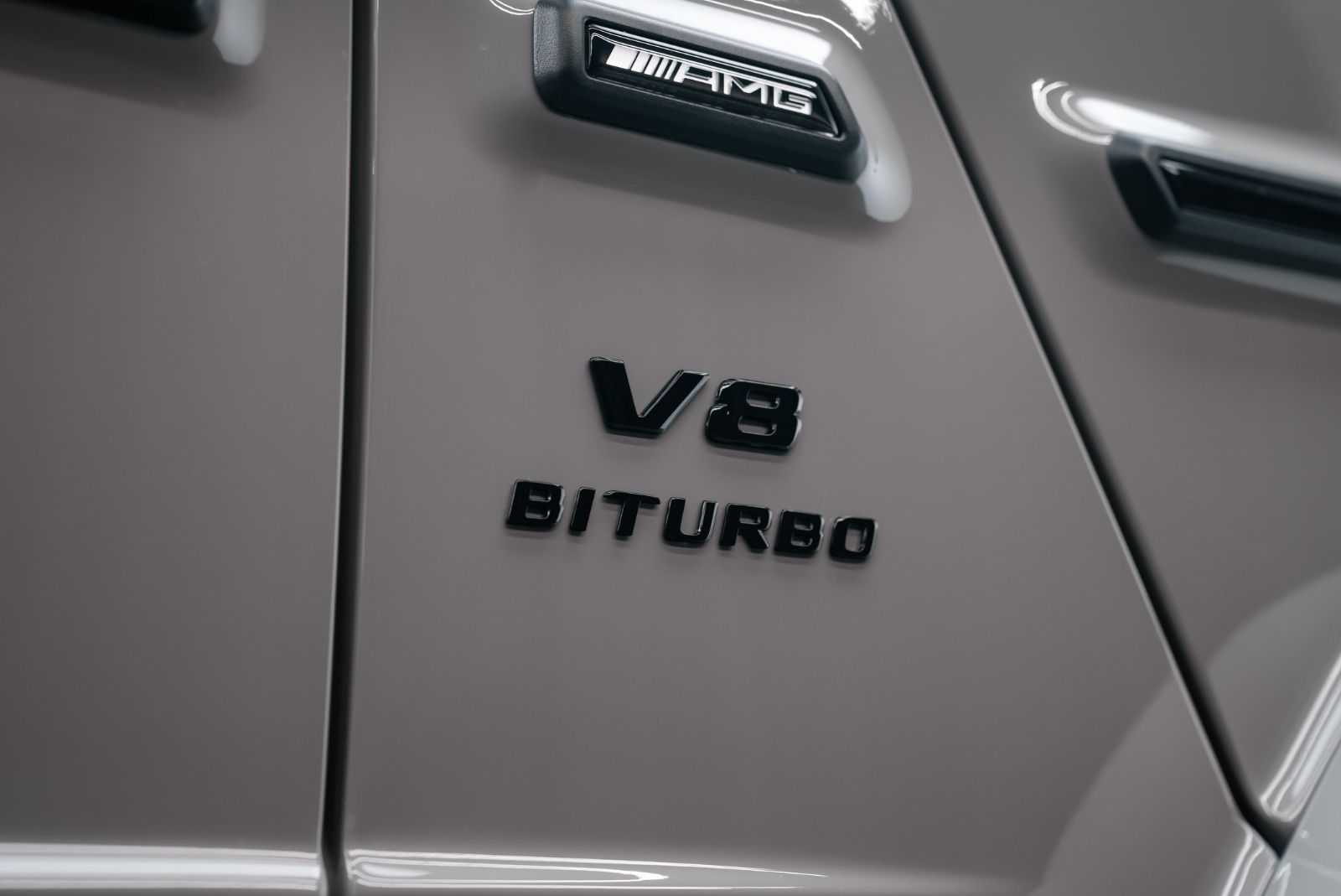 Fahrzeugabbildung Mercedes-Benz G 63/MY 2027/ SUPERIOR/CARBON