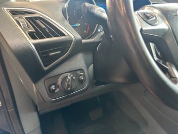 Ford Grand C-Max Grand *PDC*Klima*Navi*SitztHZ*Tempo*