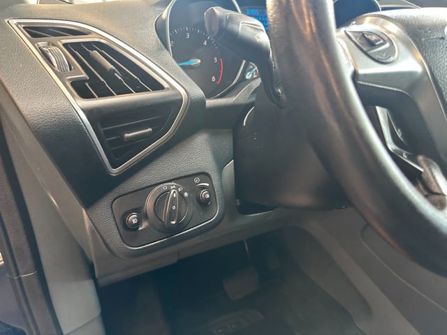 Ford Grand C-Max Grand *PDC*Klima*Navi*SitztHZ*Tempo*