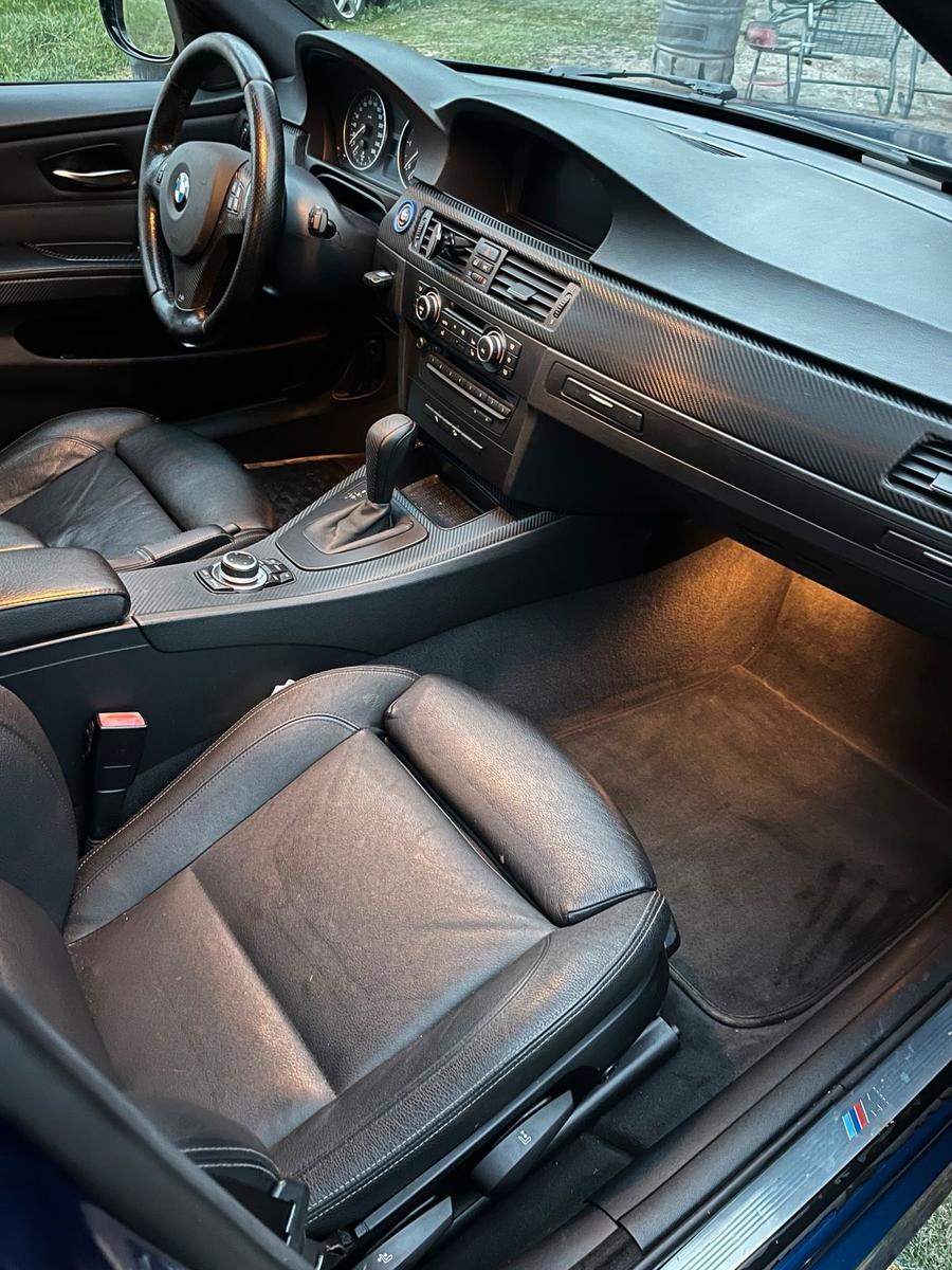 BMW 330 2009 — photo 7