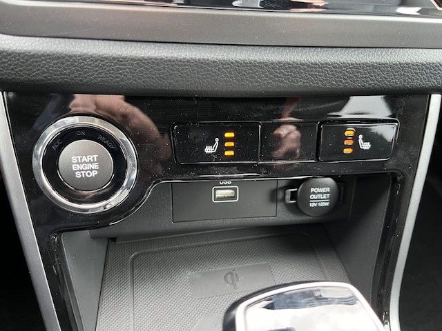 Fahrzeugabbildung KGM Korando Quartz 4x2 1.5 T-GDI AT SHZ LHZ Kamera