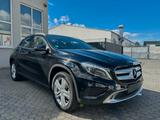 Mercedes-Benz GLA 220 d DCT Urban  - Mercedes-Benz GLA 220 von privat