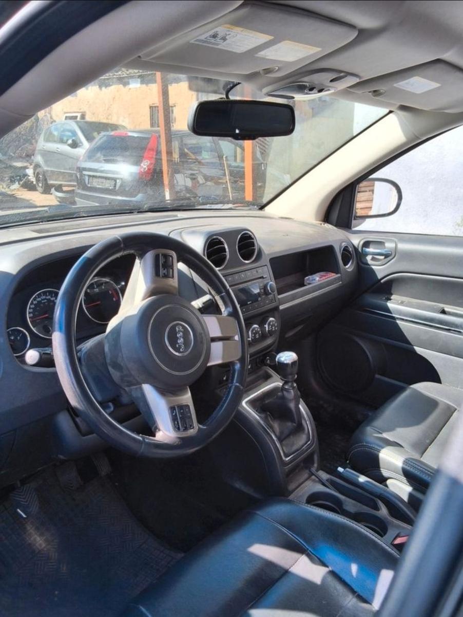 Jeep Compass 2013 — engine 2.143 cm³, 163 HP (120kW)
