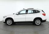 BMW X1 sDrive 20i Advantage Navi Panorama Tempomat - gebrauchte BMW X1 aus dem Jahr 2019